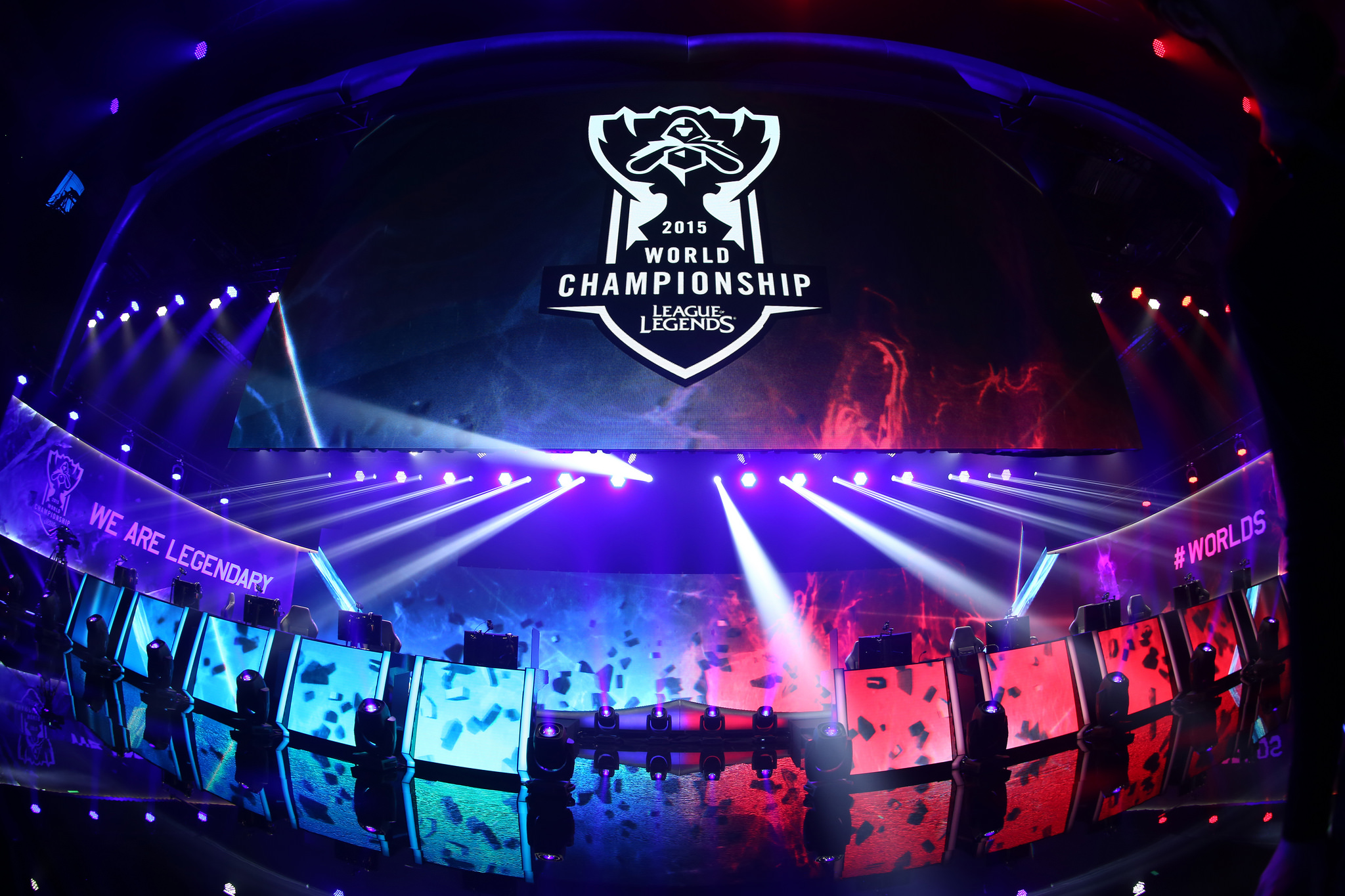 资讯《绝地求生》怎么复活队友？ 复活队友操作方法